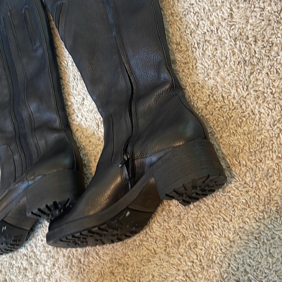 Vera Wang zipper boots - Picture 8 of 16
